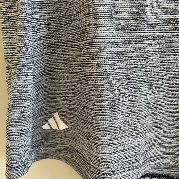 NWT Adidas Women's Navy Sleeveless Heathered Mock Tee Size XL - Picture 4 of 11